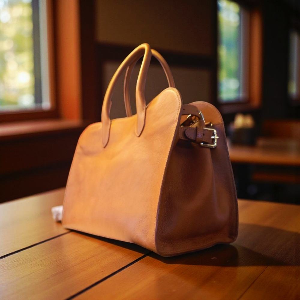 SALE!! Genuine Leather Claudia Firenze Tote Bag NWT - Picture 2 of 8